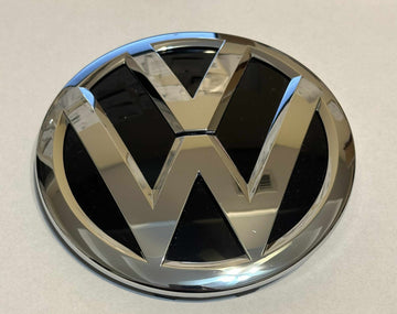 3G0853601B DPJ VOLKSWAGEN OEM JETTA GRILLE EMBLEM VW